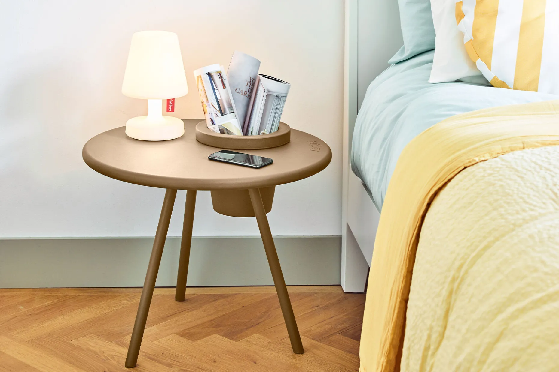Bakkes Table d’appoint, marron, 60x60x49 cm