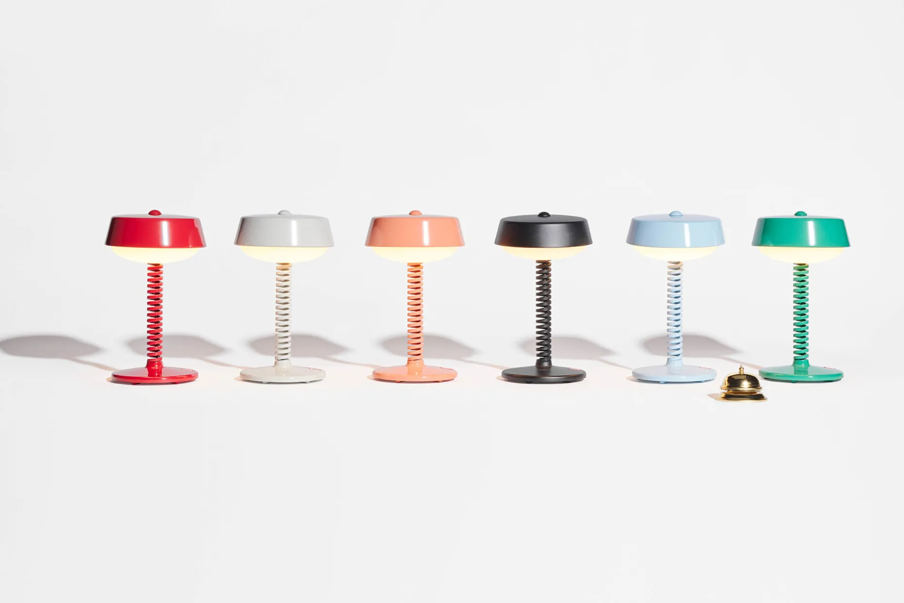 Bellboy Lampe de table sans fil, rouge, 18x18x30 cm
