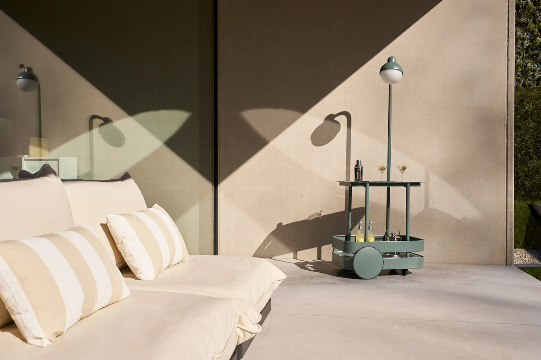 Jolly Trolley Table de bar mobile, vert, 78x55x200 cm